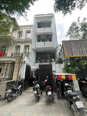 nhà mặt tiền đường phùng khắc khoan phường đakao quận 1