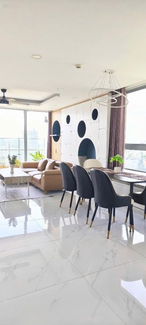 bán căn hộ green valley, 123m2, 3pn, 2wc,nội thất cao cấp siêu đẹp. giá 11 tỷ.lh: 