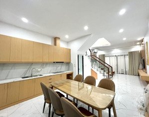 có 102! nhà đẹp hoàng hoa thám thông ngọc hà, đội cấn, ngõ to, nhà mới, tặng full nt, dt 58m2