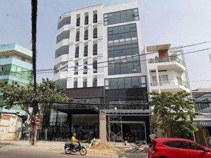 cực phẩm mt ngay vạn hạnh mall p12, q10 - dt 11 x 18m - 5 tầng - hđt 180tr/th - giá bán 70 tỷ