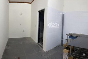 cơ hội vàng! cho thuê combo lô góc mặt tiền đt455 + kho xưởng. tông diện tích trên 200m2