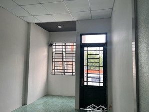 bán nr tại phạm văn bạch, 4,8 tỷ, 47m2, 3pn, 2wc, 2 tầng, đẹp mê ly . hẻm xe hơi