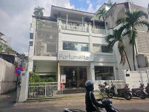 siêu vip!!! nhà mặt tiền đường tú xương phường võ thị sáu quận 3