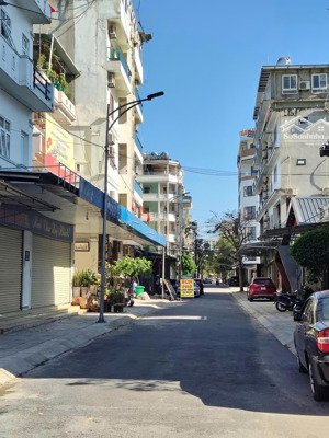 16 tỷ bán gấp khách sạn 4 tầng 21 phòng đường bà lụa - đất: 6,5x20=130x2 lô. cách biển 150m