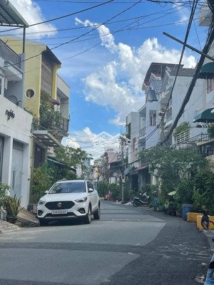 mtkd hẻm 502 huỳnh tấn phát 5x16 nhà đẹp ở ngay