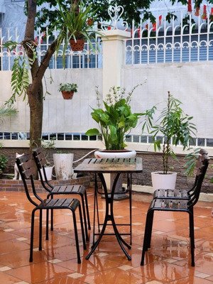 bán bt tuyệt đẹp tại thiên hiền, mỹ đình , chỉ 40 tỷ diện tích 143m , đường rộng oto đỗ ngày đêm