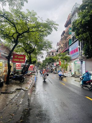 bán nhà tô hiệu lô góc, 67m2 lô góc, thang máy, mặt tiền kinh doanh đỉnh, giá chỉ 17,6 tỷ