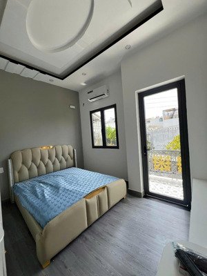 bán nhà 3 tầng, mặt tiền hẻm xe hơi thông, đường huỳnh tấn phát quận 7, full nội thất giá 7 tỷ x