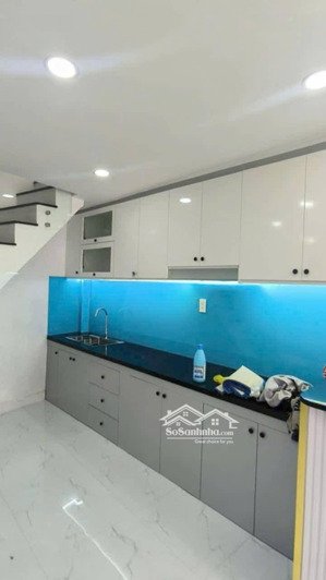 bán nhà nguyễn chí thanh quận 11 nở hậu, dt 40m2, chủ đi định cư giá 8,5 tỷ