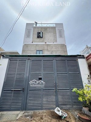 chdv 3 tầng ngay đại học ngân hàng- hxh-thu nhập 30tr/tháng- 129m2- ngang 6.78m- hoàn công đủ