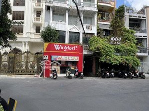 nhà đẹp trung tâm phú nhuận sau lưng ubnd quận kinh doanh đỉnh hđ thuê ổn định