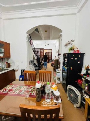 bán nhà đẹp hoàng cầu, đống đa 47m, mt 4.2m, 4t, 16.9 tỷ ô tô đỗ cửa 2 mặt ngõ cách ô