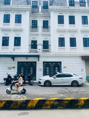 bán nhanh lk hàm nghi, mỹ đình, vị trí đẹp nhất khu, kinh doanh. 56m 5 tầng, mt 5,5m nhỉnh 25ty