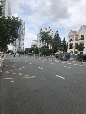 bán nhà 3 tầng mặt tiền an lạc ngang khủng 8m vị trí vip kinh dương vương dòng tiền 60tr/th