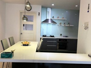 cần bán căn hộ chung cư new saigon hoàng anh 3. dt 121m2, 3pn, 2wc, giá 5,45 tỷ. lh 