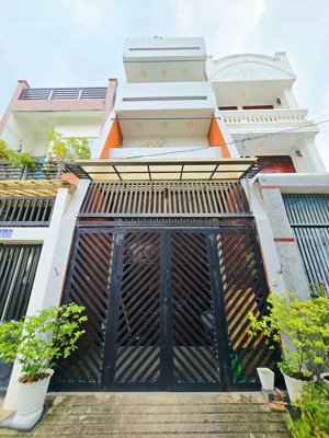 giảm 400tr còn 6,3 tỷ nhà 4 tầng khu phân lô đường ôtô phú hữu q9 cũ