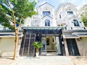 bán hxh 2637/ khu dân trí cao 6,4x13 nhà đẹp giá 8ty25(4lầu)