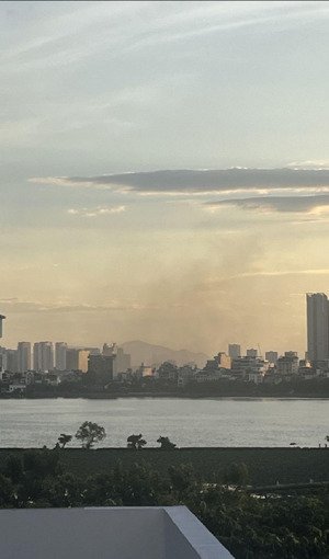 hiếm. phân lô tây hồ, quảng an. view hồ tây. 45m2, lô góc,xây 7 tầng thang máy, giá: hơn 15 ỷ