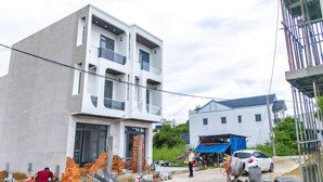 bán lấy vốn ngôi nhà 3 tầng tâm huyết tại p. chánh hiệp hcm giá 8tỷ, shr