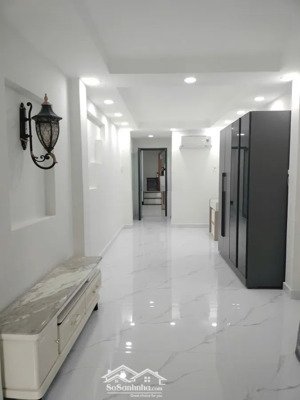 bán nhà mặt phố nhật tảo, 10,8 tỷ, 30m2, đẹp, nhiều tiện ích tại q10, hcm