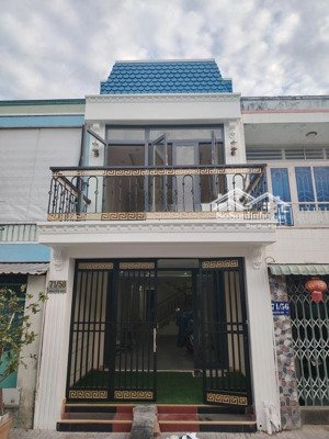 nhà đẹp- bán gấp nhà vị trí đắc địa 71/58, đường nguyễn huệ, p 1, tp vĩnh long, vĩnh long