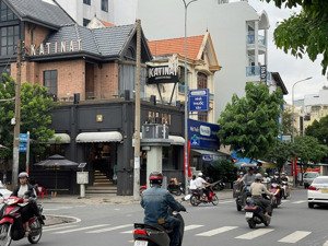 siêu khan hiếm! bán gấp mặt tiền tân sơn nhì - ngang 8m - giá chỉ 215 triệu/m2 gần 200m2 42 tỷ