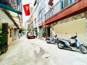 mặt ngõ đại từ - ô tô thông - 3 thoáng - gần hồ linh đàm - tiện ích không thiếu gì