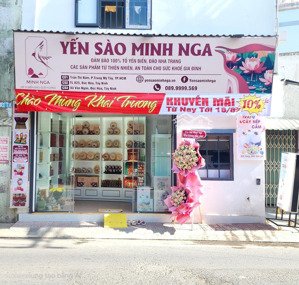 nhà mới xây sửa mặt tiền buôn bán. phù hợp cho gia đình 4 5 người