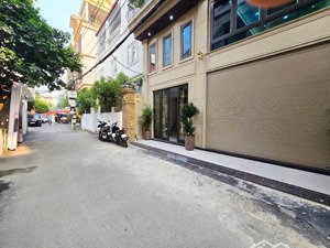 bán nhà mỹ đình -dt 44m-14,2tỷ-ô tô đỗ cửa-mới koong-full nội thất