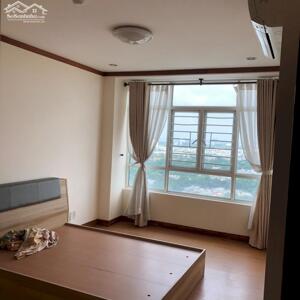 "Cho thuê căn hộ chung cư Hoàng Anh 2 - đường Trần Xuân Soạn Quận 7 Diện tích 120m2, 3pn, 3wc giá 12tr/tháng nội thất full Nhà thoáng mát lầu cao Xem nhà liên hệ C Trang 0938432752"