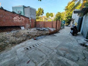 lô góc 2 mặt kiệt ô tô - dt 60m2 ngay chợ đêm sơn trà sau lưng nhà mặt tiền