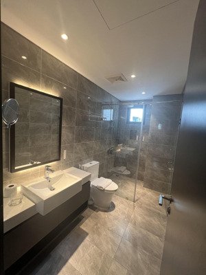 rẻ nhất thị trường căn studio toà the sapphire s2 bàn giao full nội thất tiêu chuẩn 5 sao