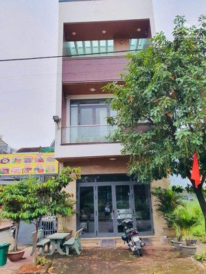 bán nhà 3 lầu mặt tiền đường đôi kdc phú gia 1, trảng dài chỉ 6,8 tỷ