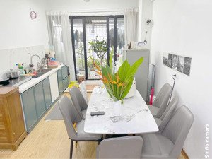 chính chủ bán căn hộ đền lừ sát hồ - view kđt louiscity triệu đô
