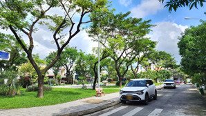 chuyển công tác nên bán lô đất đường 7m5, sát dự án biệt thự hồ trước đông của sungroup