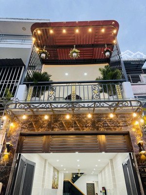 bán nhà mới đẹp p12 gò vấp, hẻm xe hơi thông ngay phạm văn bạch, 70m2, 2 tầng, full nội thất xịn !!