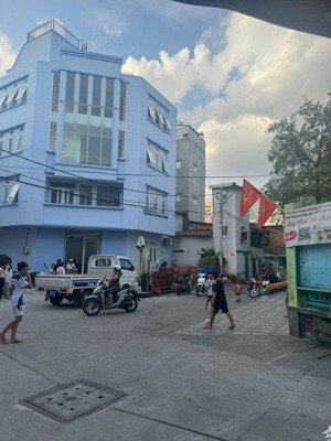 nhà 5 tầng thu nhập 20tr/tháng sát mt hoàng diệu