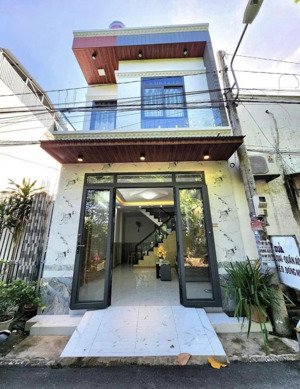 giảm mạnh 100tr bán nhanh căn nhà gần chợ phú lạc có sổ hồng riêng, 3pn sẵn nội thất