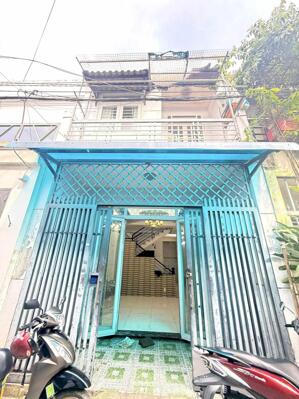 Bán Nhà ngay Chợ Hiệp Thành,Q12. 48m2, 2 tầng BTCT, Hẻm 5m xe hơi thông tứ tung, giá siêu rẻ so với khu vực.