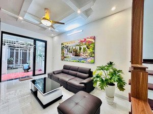 nhà đẹp võ chí công, dòng tiền ổn định 60m2 - nhỉnh 9 tỷ, sổ đẹp, không qh, thương lượng tt