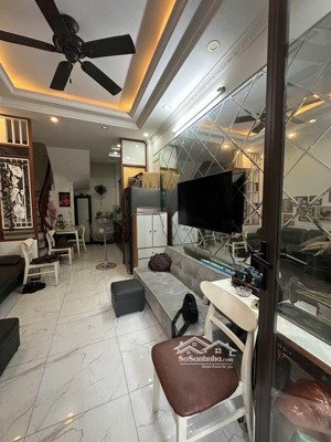 hiếm-oto đậu cửa- cổ nhuế, bắc từ liêm x 36m2 x 7,3 tỷ - giá mềm ở luôn.