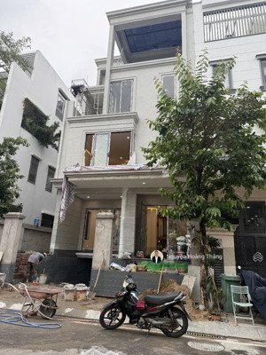 bán căn np dt 5x20m (26.5tỷ), np 7x18 (41 tỷ), 7x20 (39 tỷ) mystery, đảo kim cương q2 lh 