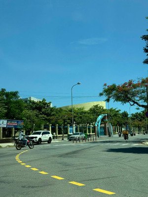 bán đất biển vũ văn dũng sát trần hưng đạo, xây văn phòng, nhà ở hướng đông mát mẻ