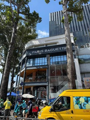 bán nhà 2mt cao thắng-nguyễn thị minh khai, dt:8x20-3 tầng-hdt 300tr giá chào bán 75 tỷ tl