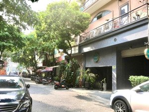 bán nhà đường lê văn sỹ quận 3, dt: 10x 22m nở hậu 14m ( cn 230m2 ) giá chỉ 44 tỷ