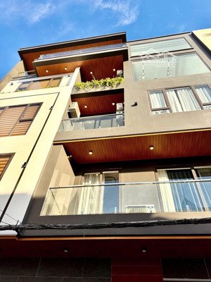 bán nhà mặt đường nhánh khu thiên lôi ngay sát aeon, phù hợp mở văn phòng, spa