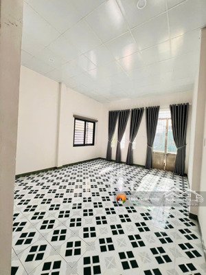 bán nhà mặt tiền đường 7,5m lê phụng hiểu kẹp cống bên hông nhà -sát sông hàn- gần chợ an hải bắc