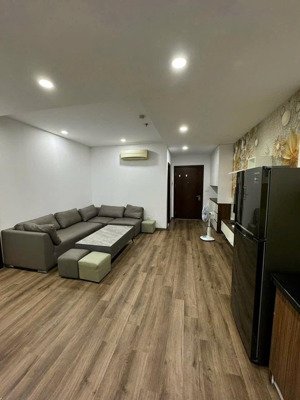 cho thuê căn hộ chung cư thương mại royal park giá 11.5tr lh 