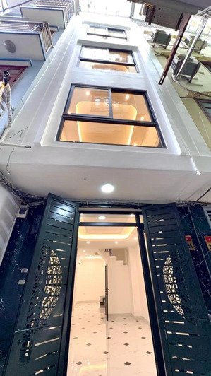 hiếm: hơn 6 tỷ, 34m x5tầng. ngõ sh quay đầu