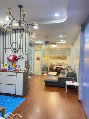bán nhà mặt phố hồng bàng, 16 tỷ, 71m2, mặt tiền 4m, pháp lý đầy đủ, tiện ích đa dạng